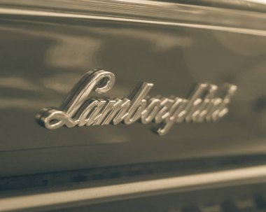 Dallas, Tx, bize-Temmuz 7, 2018:Vintage yakın çekim metin logo Aventador supercar modeli. Automobili Lamborghini S.p.A. bir İtalyan markası ve Sant'Agata Bolognese, İtalya lüks spor otomobil üreticisi olduğunu