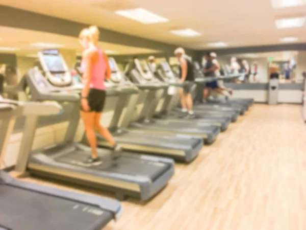 Θολωμένη Αφηρημένη Άνθρωποι Τρέξιμο Διάδρομο Στο Σύγχρονο Γυμναστήριο Ξενοδοχείο Αστέρων — Φωτογραφία Αρχείου