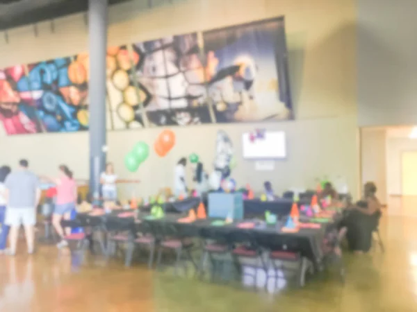 Verschwommene Geburtstagsparty Innerhalb Einer Christlichen Kirche Texas Usa Luftballon Spielzeug — Stockfoto