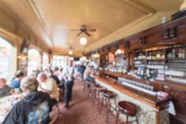 San Francisco, California, ABD meşgul özgün İrlandalı kahve dükkanında hareket bulanık