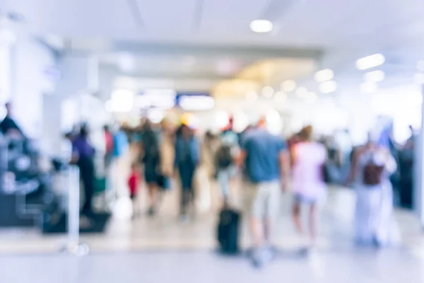 Gente Con Movimiento Borroso Caminando Con Equipaje Aeropuerto Americano Pasajeros — Foto de Stock