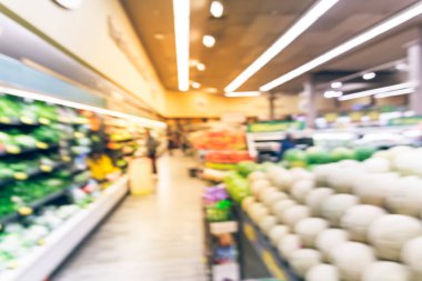 San Francisco, California yerel bakkal alışveriş arka plan bulanık görüntü müşteri. Taze meyve ve sebze ekranda. Organik, yörede yetiştirilen üretir, süpermarkette sağlıklı gıda