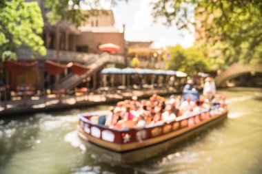 Bulanık turist zevk renkli nehir yürümek, San Antonio, Texas, bir sevdiğim yer boyunca riverboat sürme bize. Bir mavna Rehberi Tur anlatı şehir zengin tarihi ile. Seyahat kavramı