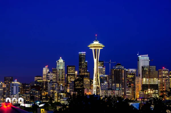 Vista Perto Arranha Céus Seattle Noite Vista Kerry Park Queen — Fotografia de Stock