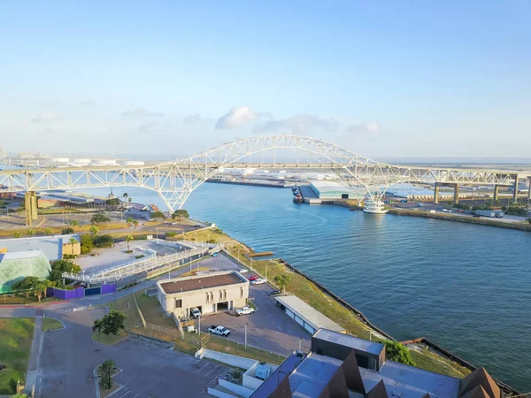 Vista Aérea Ponte Porto Corpus Christi Com Fileira Tanques Petróleo — Fotografia de Stock