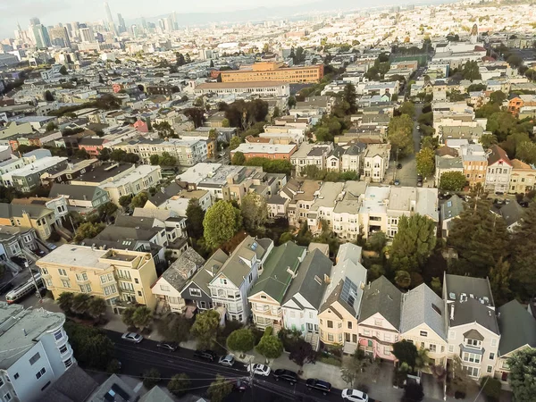 Вид зверху популярні вікторіанської будинків з центру міста Сан-Франциско sk — стокове фото