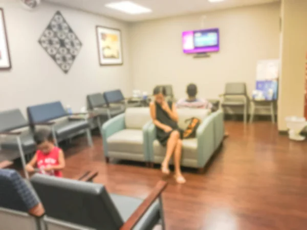 Pacientes Movimiento Borroso Esperando Consultorio Del Hospital Del Centro Médico —  Fotos de Stock