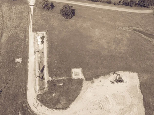 Vista Aérea Tom Vintage Bombeador Trabalho Está Bombeando Emulsão Petróleo — Fotografia de Stock