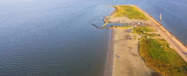 Panorama Hava ünlü Texas City Dike, neredeyse 5miles projeleri bir kabul töreni görüntülemek Güney-Doğu Galveston Bay ağzına. Bu tortu birikimi alt Körfezi boyunca etkisini azaltmak için tasarlanmıştır