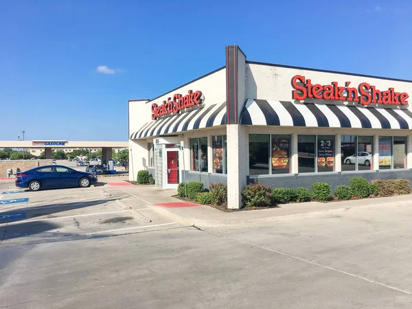 Lewisville Usa Sep 2018 Fachada Steak Shake Una Cadena Restaurantes — Foto de Stock