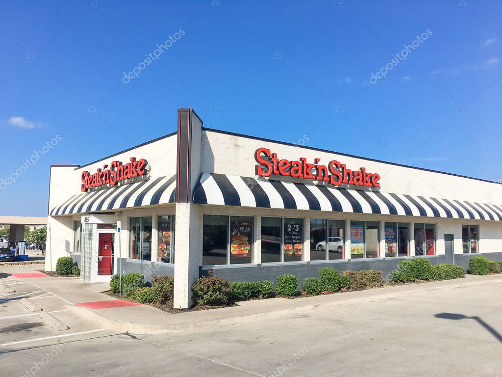 LEWISVILLE, TX, USA-SEP 2, 2018:Facade of Steak n Shake, an American casual restaurant chain with sit-down, drive-thru and front-window service. Headquartered in Indianapolis, Indiana