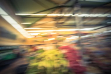 Vintage sesi hareket yerel Latin-Amerikan süpermarket zinciri bize bulanık. Tipik tropikal Meksika taze meyveler, sebzeler. Yerel olarak yetiştirilen organik ekranda üretir. Sağlıklı gıda bakkal