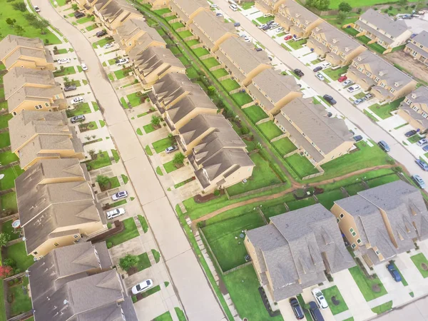 Aerial View Townhouse Complex Circular Houston Suburban Neighborhood Flyover Community — Stock Photo, Image