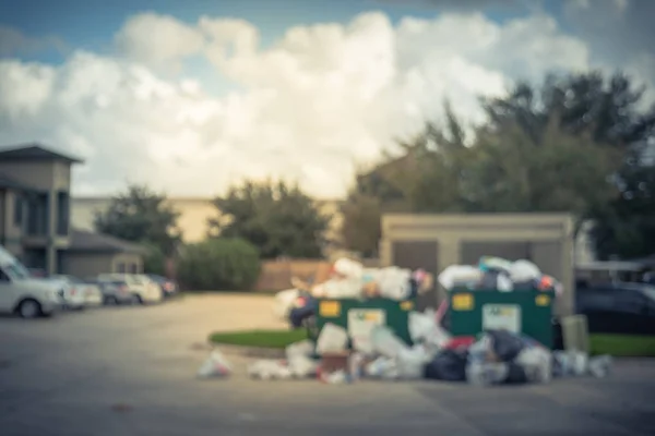 Vintage Tone Blurred Overflowing Dumpster Apartment Building Yard Humble Texas — Stock Photo, Image