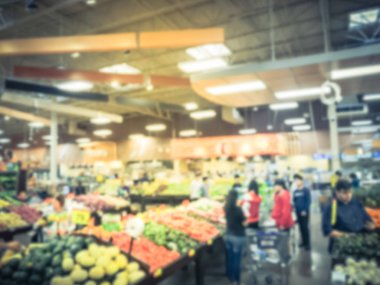 Taze meyve ve sebzeler Irving, Texas, bakkal alışveriş vintage sesi bulanık müşteri bize. Organik, yörede yetiştirilen ekranda üretir. Sağlıklı gıda arka plan süpermarket