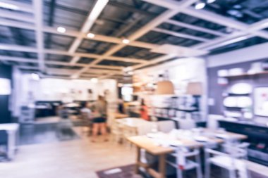 Hareket bulanık müşteri alışveriş yemek odası için mobilya perakende mağaza Amerika'da ayarlar. Ufuk yemek masa sandalye ve aksesuarları, dekorasyon fikir showroom Galeri araya hazır