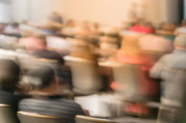 Bulanık yan görünüm konferans salonu katılımcı seyirci tanınmadı. Ufuk insanlar katılıyor atölye. İşletme ve Girişimcilik Sempozyumu. Seminer Toplantı, eğitim kavramı