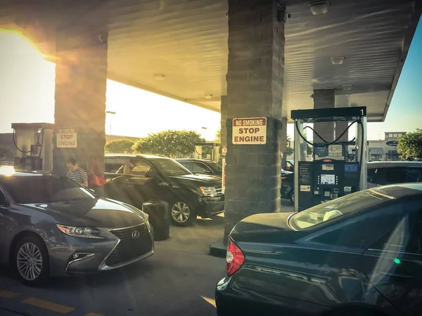 Lewisville Texas Sept 2018 Costco Gas Station Customers Refueling Costco — Stock Photo, Image