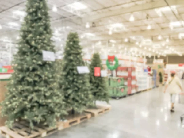 Sfondo sfocato decorazione alberi di Natale al negozio all'ingrosso — Foto Stock