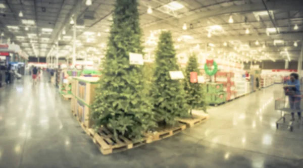 Vista panoramica sfocato sfondo alberi di Natale decorazione a w — Foto Stock