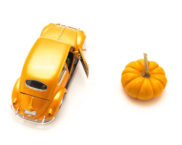 Close Top View Studio Shot Orange Toy Car Mini Pumpkin — Stock Photo, Image