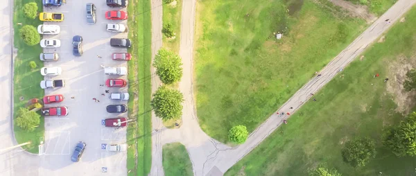 Πανόραμα Αεροφωτογραφία Πλήρη Αυτοκίνητα Στο Πάρκινγκ Αστικό Πάρκο Συμφόρηση Γεμάτο — Φωτογραφία Αρχείου