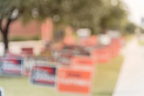 Verschwommenes Bild Reihe Von Yard Zeichen Wohnstraße Für Die Vorwahlen — Stockfoto