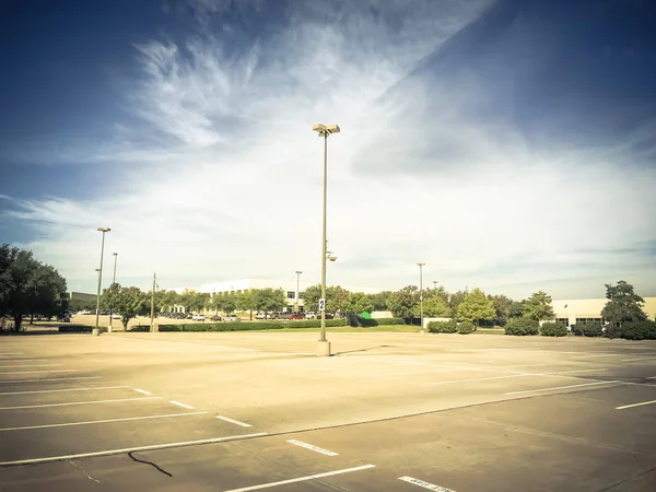 Vintage Dźwięk Pusty Duże Biuro Parkingów Terenie Parku Biznesowego Ameryce — Zdjęcie stockowe