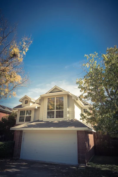 Vintage Ton Einfamilienhaus Vorort Dallas Fort Wert Mit Angeschlossener Garage — Stockfoto