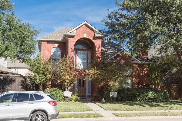 Typisches Einfamilienhaus Vorort Dallas Fort Wert Mit Parkendem Auto Auf — Stockfoto