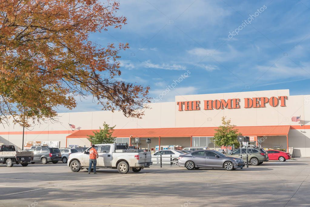 IRVING, TX, US-OCT 30, 2018:Home Depot exterior storefront from outdoor parking lots. A home improvement supply superstore, big-box that sells hardwares, construction products, tool rental services
