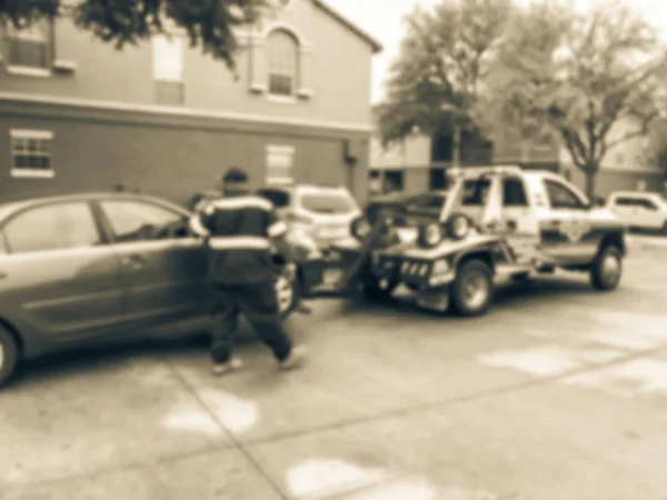 Vintage Tone Blurred Motion Damaged Car Being Towed Truck Mechanic — Stock Photo, Image