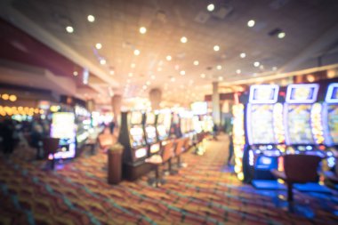 Vintage sesi arka plan kumar tipik. Bulanık slot makineleri, temalı oyun slot poker 777, silahlı çete'ye oyuncular Oklahoma Casino rulet. Renkli ışıklı ışık