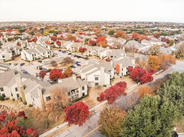 Hermosa Vista Aérea Del Complejo Apartamentos Cerca Calle Local Con — Foto de Stock