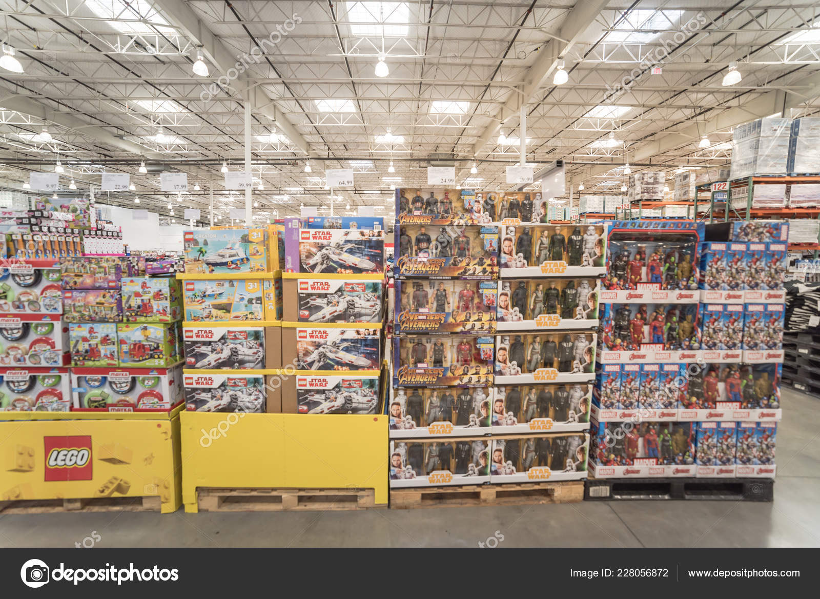 wholesale toy warehouse