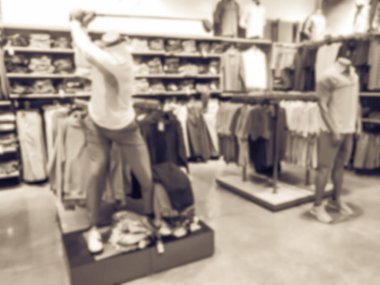 Vintage sesi hareket golf giyim, aksesuar ve dişli bölümü manken Amerika'da spor perakende mağazasında ile bulanık