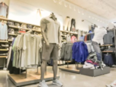 Amerika'da spor perakende mağazasında bulanık hareket golf giyim, aksesuar ve dişli bölümü