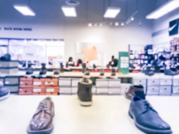 Анотація Розмиті Американських Взуття Магазин Різноманітністю Туфлі Плаття Дисплеї — стокове фото