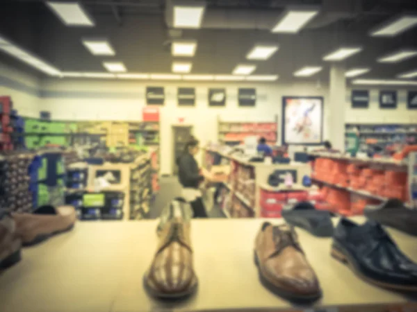 Tienda Zapatos Americanos Borrosa Abstracta Con Variedad Zapatos Vestir Exhibición — Foto de Stock