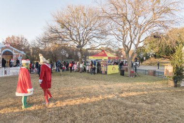 Irving, Tx, ABD-Aralık 9, 2018: Gingerbread Jubilee, Noel Kış Festivali genel park yakınlarında yer alan Dallas, Texas, ABD. Tatil eğlence olay mahalle Birliği tarafından sponsor