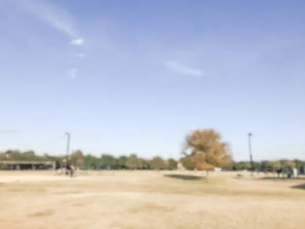 日落时模糊的抽象城市公园 秋叶五颜六色 美国德克萨斯州达拉斯附近的城市社区公园 — 图库照片