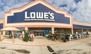 Carrollton, Tx, bize-Aralık 9, Lowe's şirketler, Inc perakende mağaza zinciri, ev geliştirme konusunda uzmanlaşmış bir Amerikan perakende şirketi için 2018:Entrance. Mooresville, Kuzey Carolina'da Merkezi