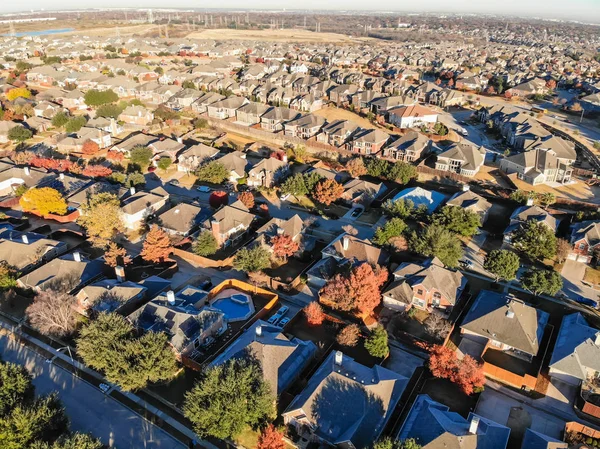 Luftaufnahme Urbane Zersiedelung Mit Buntem Herbstlaub Der Nähe Von Dallas — Stockfoto