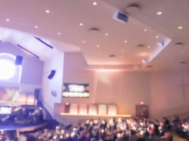 Soyut gelenek-in ışık mumlar ve şarkı harika bir gece birlikte Baptist Kilisesi Texas, ABD bulanık.