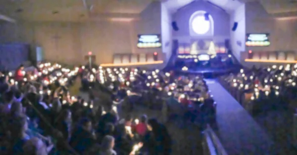 Panorama Desfocado Movimento Tradição Luz Velas Cantando Noite Silenciosa Juntos — Fotografia de Stock