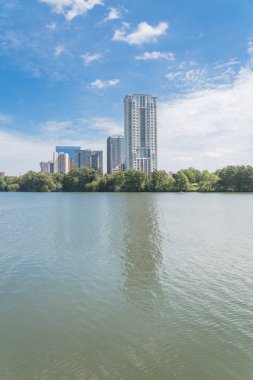 Austin downtown gökdelen Colorado Nehri ve Bayan kuş Lak