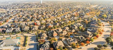 Tek aile evleri konut ar panoramik üstten görünüm satırı