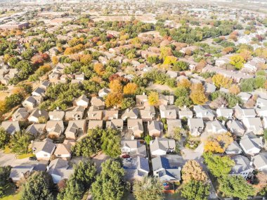 C ile sonbahar mevsiminde görünümü kentsel yayılma varoşlarda Dallas top