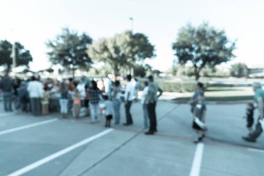 Filtre uygulanan görüntü bulanık arka plan uzun çizgi insan için bekliyor