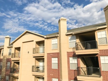 Dallas, Texas, America dışında çok katlı daire kompleksi